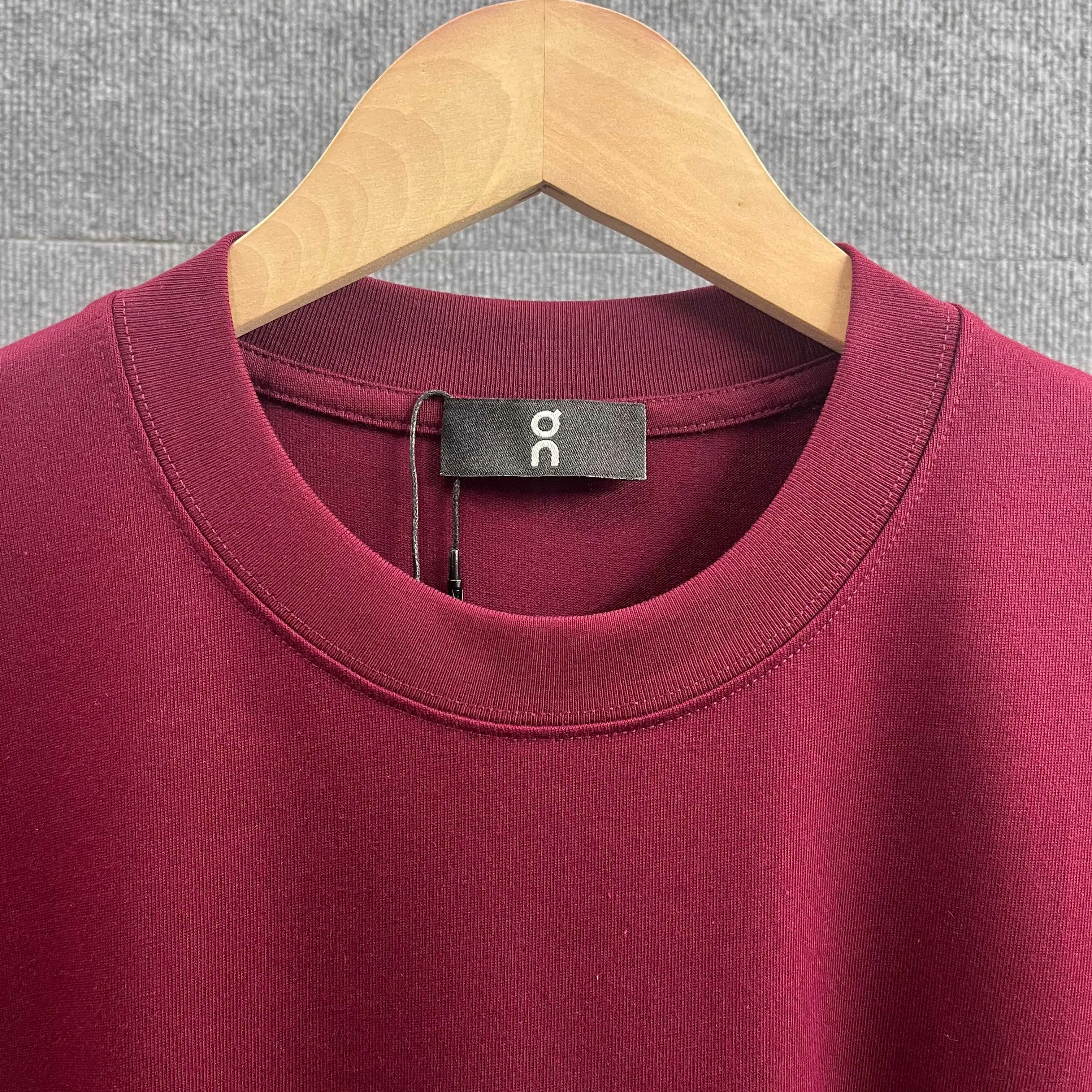 On runn Series 2026 Spring and Summer New Arrival Classic personalized logo letter totem hot beads + letter flocking thick plate silicone technology Double yarn custom plain cotton fabric Short-sleeved T-shirt Men and women Same Style Color: Black White Wine Red Size: S (90-130 catties) M (120-150 catties) L (140-165 catties) XL (160-180 catties) XXL (180 pounds)
